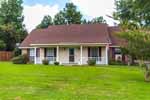 Front view at 1220 Jamestown in  Kingston Oaks, Prattville, AL. Professional photos and tour by Go2REasssistant.com