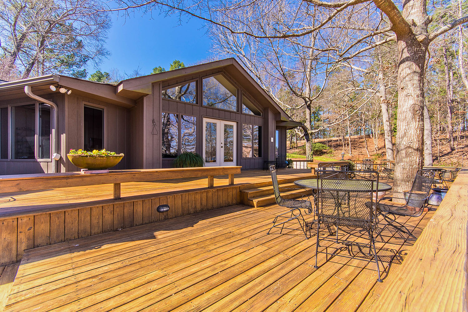 Lake Martin AL waterfront homes for saleSandy Creek1350 Cricket Rd virtual tour