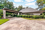 Front view at 2060 South Hull Street in historic Cloverdale, Montgomery, AL. Professional photos and tour by Go2REasssistant.com