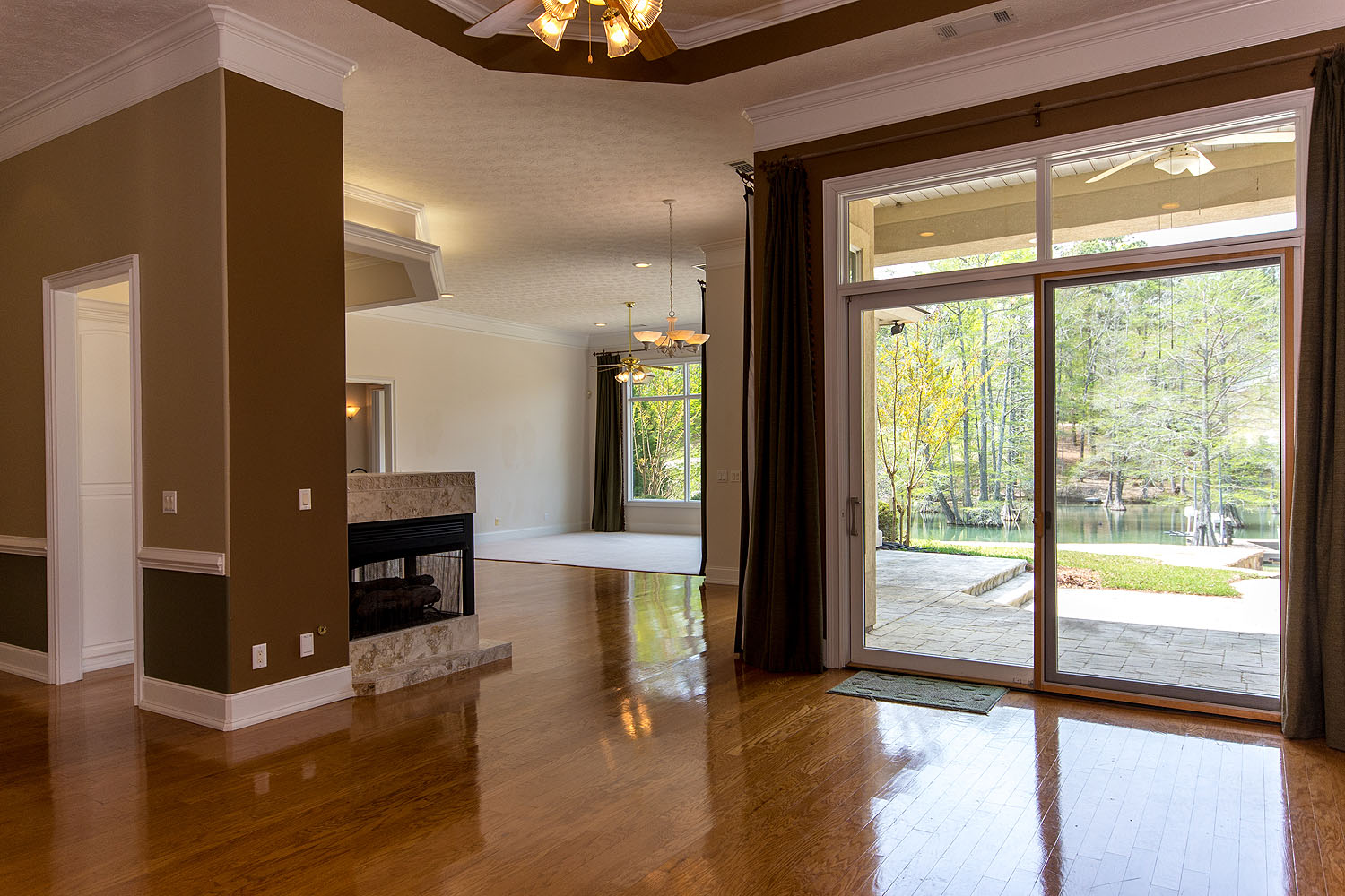 Lake Martin AL waterfront home for saleTrillium390 W Trillium Pkwy