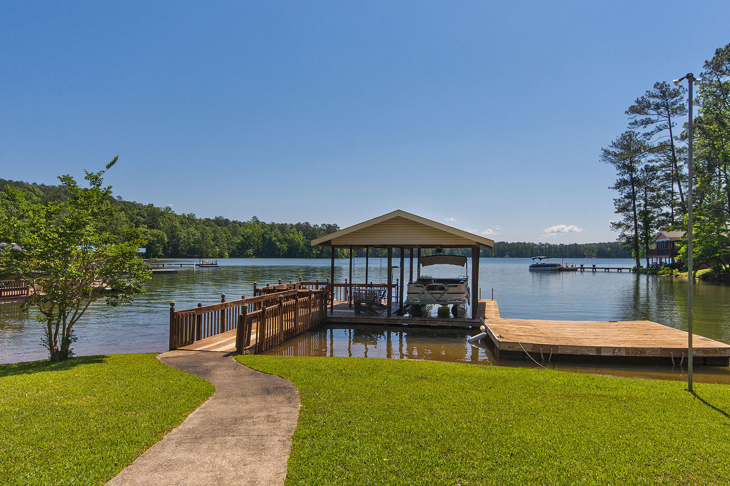 Lake Martin AL waterfront homes for sale73 Idle Wilde virtual tour